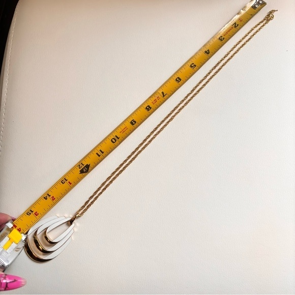 Crown Trifari gold tone enamel long excellent condition - Picture 3 of 11